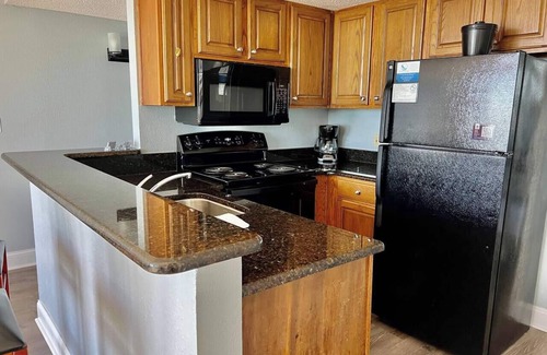 Myrtle Beach Condo | Winter Rates! Gorgeous Oceanfront Suite! 1Br Condo/Dog friendly