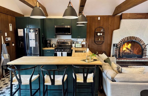 Stratton Mountain Ski Chalet | Winterfell chalet - quiet, relaxing & private with Stratton on your doorstep.
