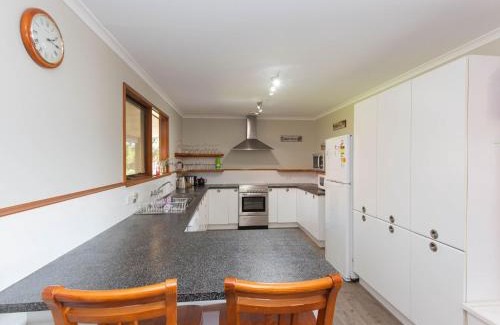 East Jindabyne House | Winterwood 9 Camira Ave