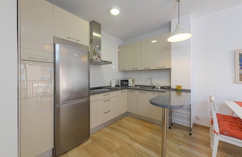 Fuengirola Apartment | WintowinRentals great location & sea view.
