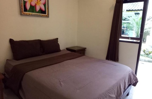 Batu Bolong House | Wiran Homestay