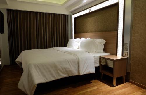 Sunset Road Hotel | Wirton Seminyak