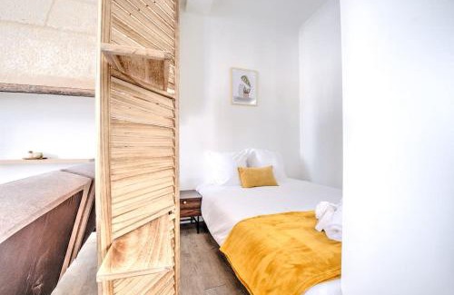 Perigueux Apartment | Wisdom at heart