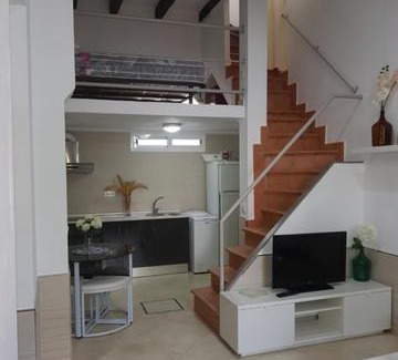 Triana Apartment | WISH SUITE BARRIO DE LEON EN TRIANA