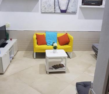 Triana Apartment | WISH SUITE BARRIO DE LEON EN TRIANA