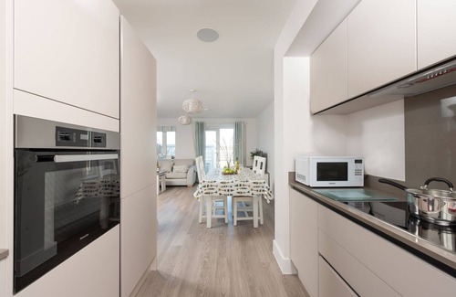 Crantock House | Wish You Were Here - A two-bedroom house with an enclosed garden, hot tub and open plan living just