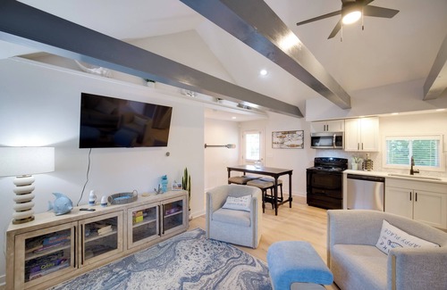 Erie Cottage | 'wishin & Fishin' Walkable Erie Home By the Beach!