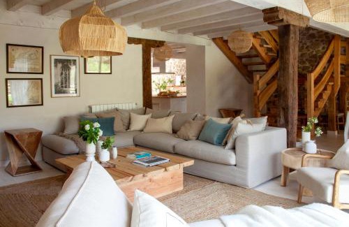 Valdaliga House | Wishome-Casa cercana a Comillas y piscina climatizada