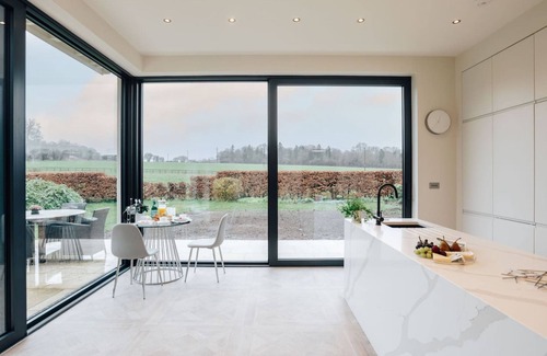 Medmenham House | Wisteria House in Buckinghamshire