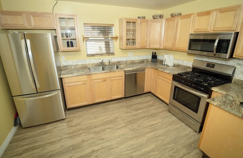 Globe House | Wisteria Place
