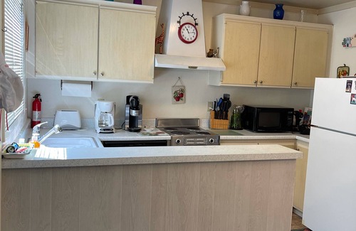 Borrego Springs Condo | With EV charger -Mid Century Modern Close to Hiking, Golf,&Stargaze on the patio