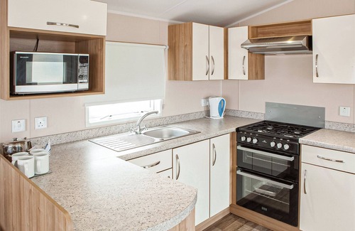 Hunstanton House | With everything you need for the perfect seaside family holiday.