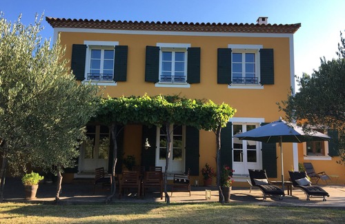 Grabels House | with private pool and large garden planted with century-old olive trees