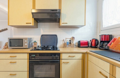 Douarnenez Apartment | With Sea View, the Apartment 'Face Mer - 50m Beach'