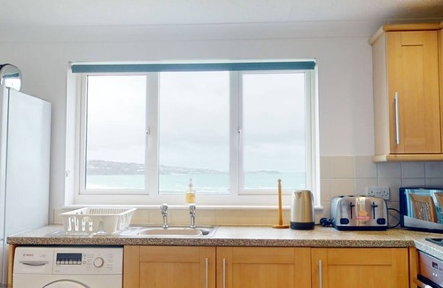 Hayle Cottage | With stunning views of Hayle Estuary and St. Ives Bay