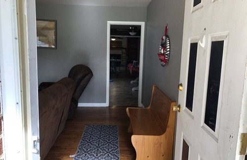 National Hills House | Within a mile of masters gates