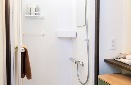 Honmachi House | Within walking distance to Shinjuku | 4 min walk to nearest station | Entire 3BR house 75㎡ | Sleeps up to 10 | Family-friendly | High-speed Wi-Fi | Shibuya, Tokyo