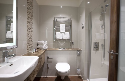 Colchester Hotel | Wivenhoe House Hotel