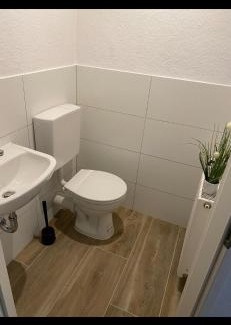 Moenchengladbach Apartment | wohnen in 400 Jahre alter ehem Lateinschule LS24