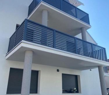 Fischbach Apartment | Wohnoffice mit Übernachtungsmöglichkeit Residenz Manzell Kiba 24