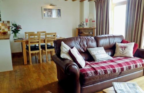 West Heslerton House | Wold View Cottage