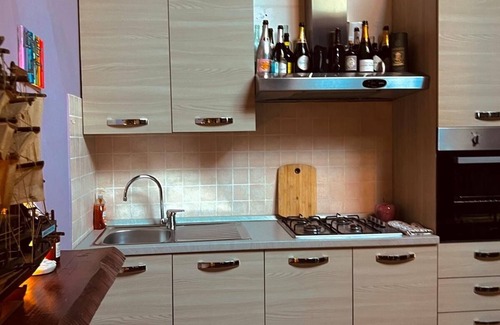 Cremona Apartment | Wolves Loft 260m from the Dome/Street Parking