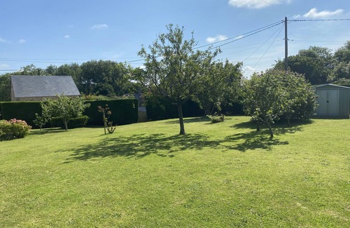 Saint-Maurice-en-Cotentin House | Wonderful villa for 6 guests with WIFI, TV, terrace and pets allowed