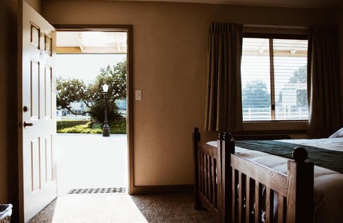 Sanger Resort | Wonder Valley Ranch Resort