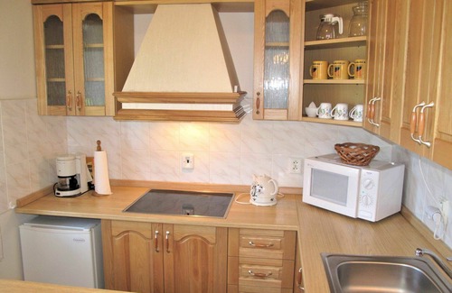 Zabrodi House | Wonderful private villa for 4 guests with WIFI, TV, terrace, panoramic view and parking