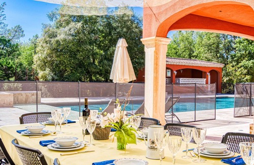 Meounes-les-Montrieux House | Wonderful private villa for 10 people with WIFI, hot tub, private pool, A/C, TV and terrace