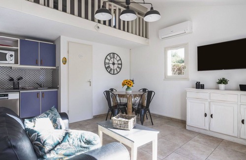 Maussane House | Wonderful villa for 4 people with A/C, pool, WIFI, TV and terrace