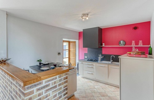 Saint-Ouen-La-Rouerie Villa | Wonderful private villa for 6 guests with WIFI, TV, terrace and panoramic view