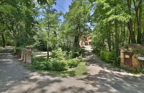 Terranuova Bracciolini Villa | Wonderful private villa with WIFI, hot tub, A/C, private pool, TV, patio and pets allowed