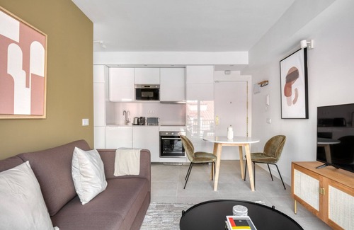 Embajadores Apartment | Wonderful 1br in La Latina, in the heart of Madrid