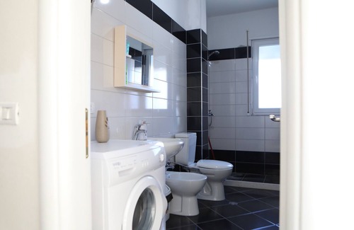 Vlore Apartment | Wonderful 2 bedrooms sea view AP with Pool and free P 1