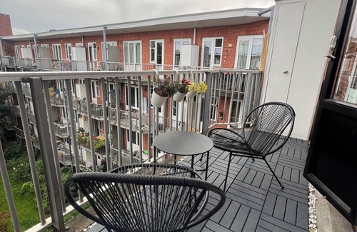 Transvaalbuurt Apartment | Wonderful 2bed flat with balcony in charming Amsterdam Oost, near Amstel canal