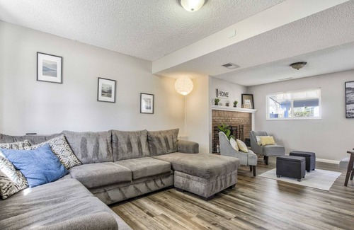 Village Seven House | "Wonderful" 5BR House with Hot Tub in Colorado Springs