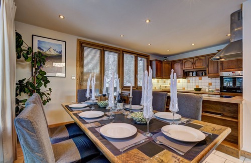 Les Houches Ski Chalet | Wonderful Alpine Chalet in a special location.