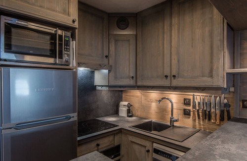 Meribel Centre Apartment | Wonderful apartment in Méribel with private garage and balcony