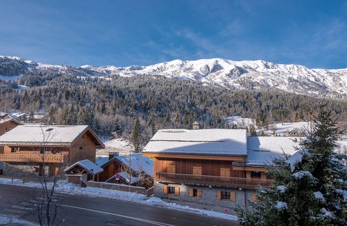 Meribel Centre Apartment | Wonderful apartment in Méribel with private garage and balcony