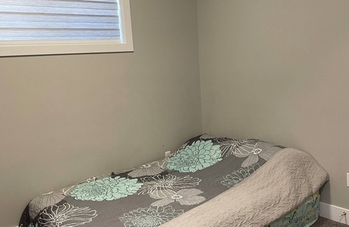 Southwest Edmonton Bed & Breakfast | Wonderful bed & breakfast with WiFi in charming Edmonton
