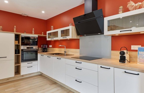 Creances House | Wonderful villa for 4 people with WIFI, TV, terrace and pets allowed