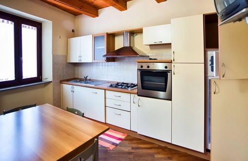 Fabriano Apartment | WONDERFUL FRESCOED APARTMENT IN THE HISTORICAL CENTER OF FABRIANO TARDO 800