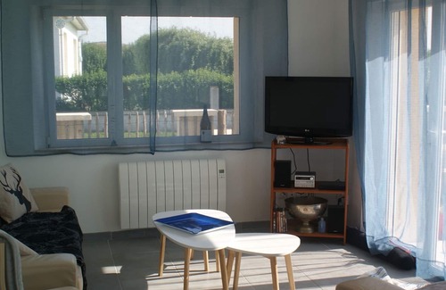 Audinghen House | Wonderful holiday home in Audinghen with garden