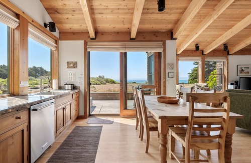 Sea Ranch House | Wonderful Home Just Steps to the Bluff Trail