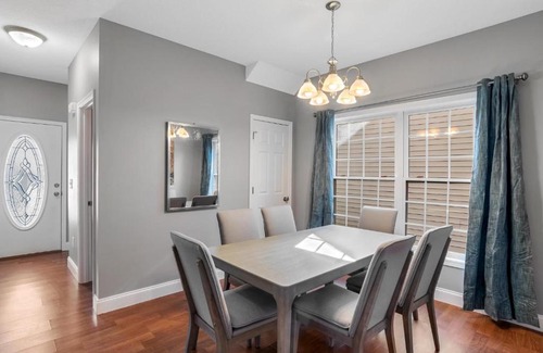 Asheville House | Wonderful Home With Hot Tub 5 Min to Downtown Asheville