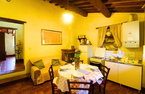 Polvano Villa | Wonderful private villa for 4 guests with A/C, private pool, WIFI and TV, close to Cortona