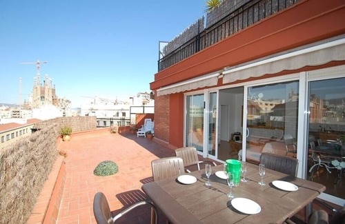 Dreta de l'Eixample Apartment | Wonderful open plan apartment with the best view in Barcelona