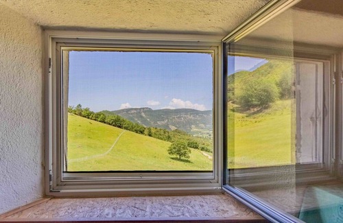 Roche-Saint-Secret Villa | Wonderful private villa for 4 guests with WIFI, TV, pets allowed and panoramic view