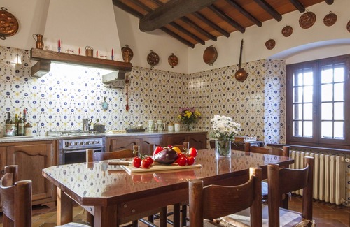 Gaiole in Chianti Villa | Wonderful private villa for 12 people with WIFI, A/C, private pool and TV